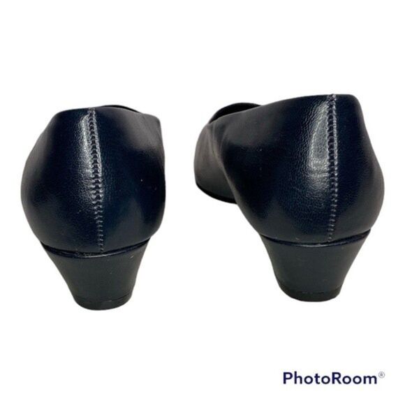 Soft Style Angel Navy Blue Round Toe Cone Stacked Heel Slip On Comfort Pumps 7.5 - Picture 6 of 9